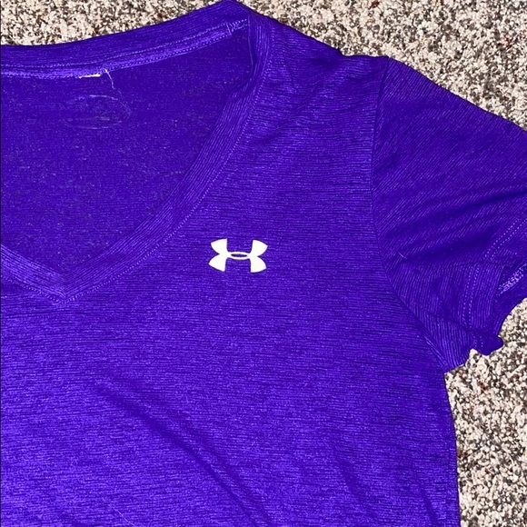 UA Active Shirt - Picture 2 of 3